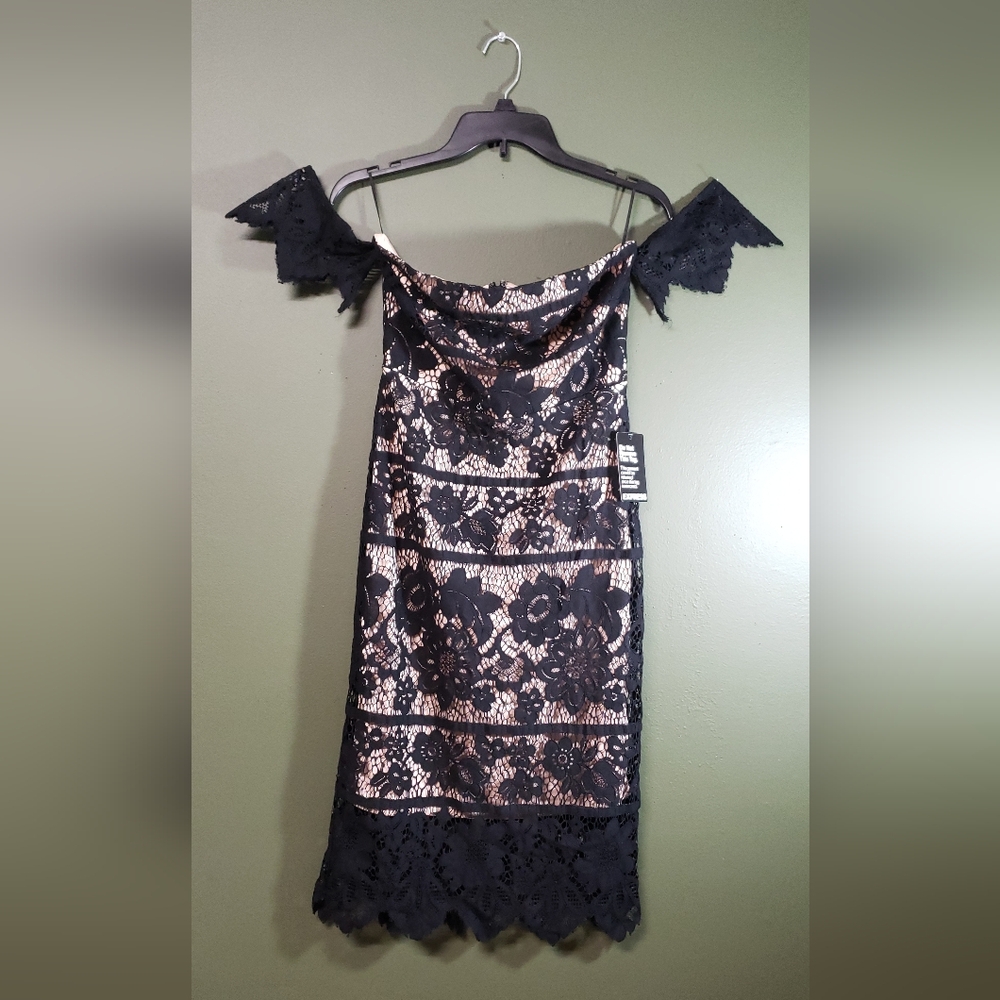Express Off-Shoulder Lace Dress – Elegant & Timeless